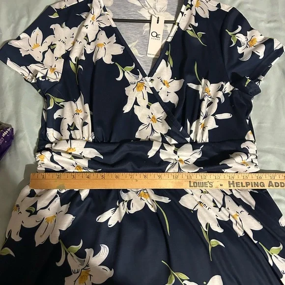 Blue and Cream Casual Sundress with deep V neck fits like a large. - Picture 3 of 12